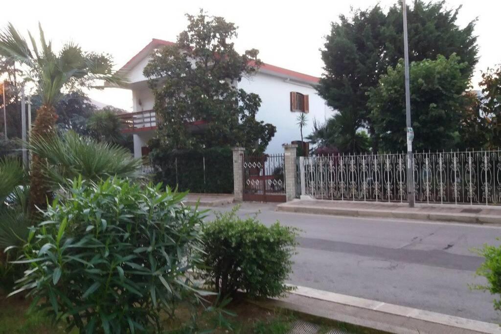 Villa Residenza Nisio Bari Exterior foto